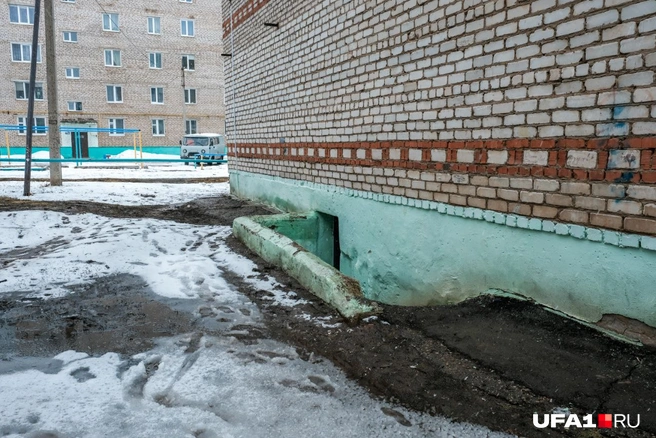 Подвал находится в жилом многоквартирном доме