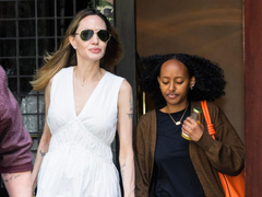 Воздушный белый сарафан, как у Анджелины Джоли — лучший летний наряд для любой фигуры
