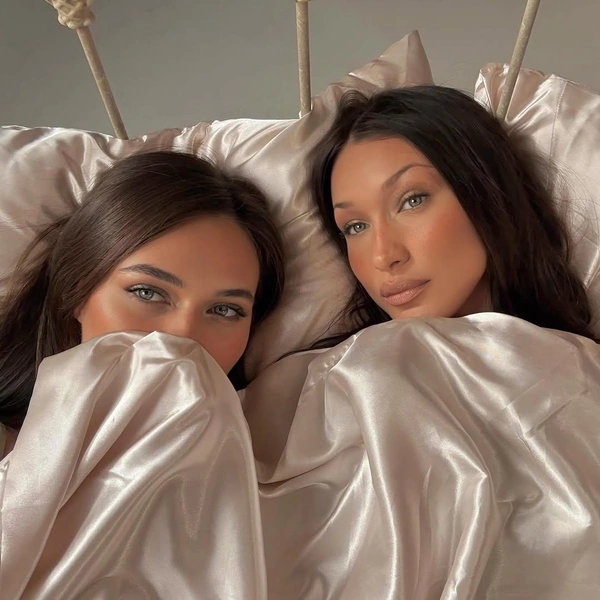 Источник: соцсети bellahadid