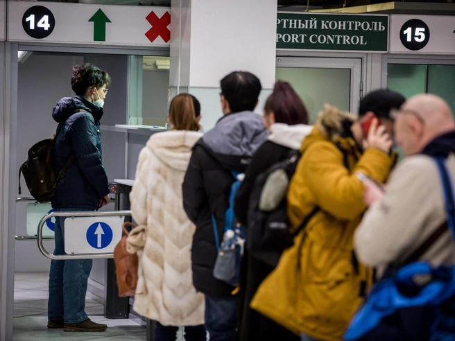 Почему Сабурову запретили въезд в Россию и что такое депортация | Источник: Александр Ощепков / NGS.RU