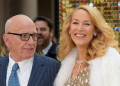 «Ей достанутся миллиарды»: супермодель Джерри Холл разводится с 91-летним богачом Рупертом Мердоком