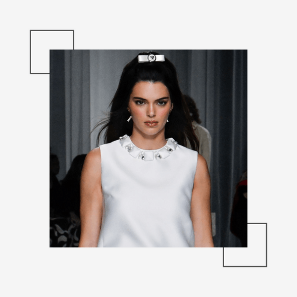 Хвост с бантом как у Кендалл Дженнер — самая модная прическа на весну-лето 2024 с Недели моды в Милане