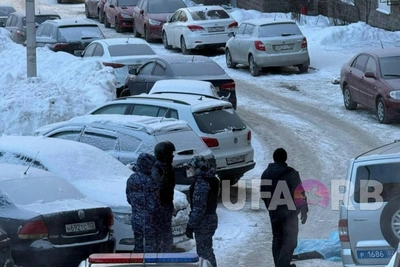 Man's body found under windows in Ufa