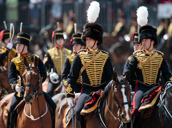 Trooping the Colour: что нужно знать об официальном дне рождения британской королевы