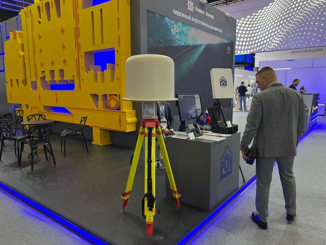 Обуховский завод представил на ПМГФ свои разработки в сфере радиолокации и радионавигации | Источник: пресс-служба Обуховского завода