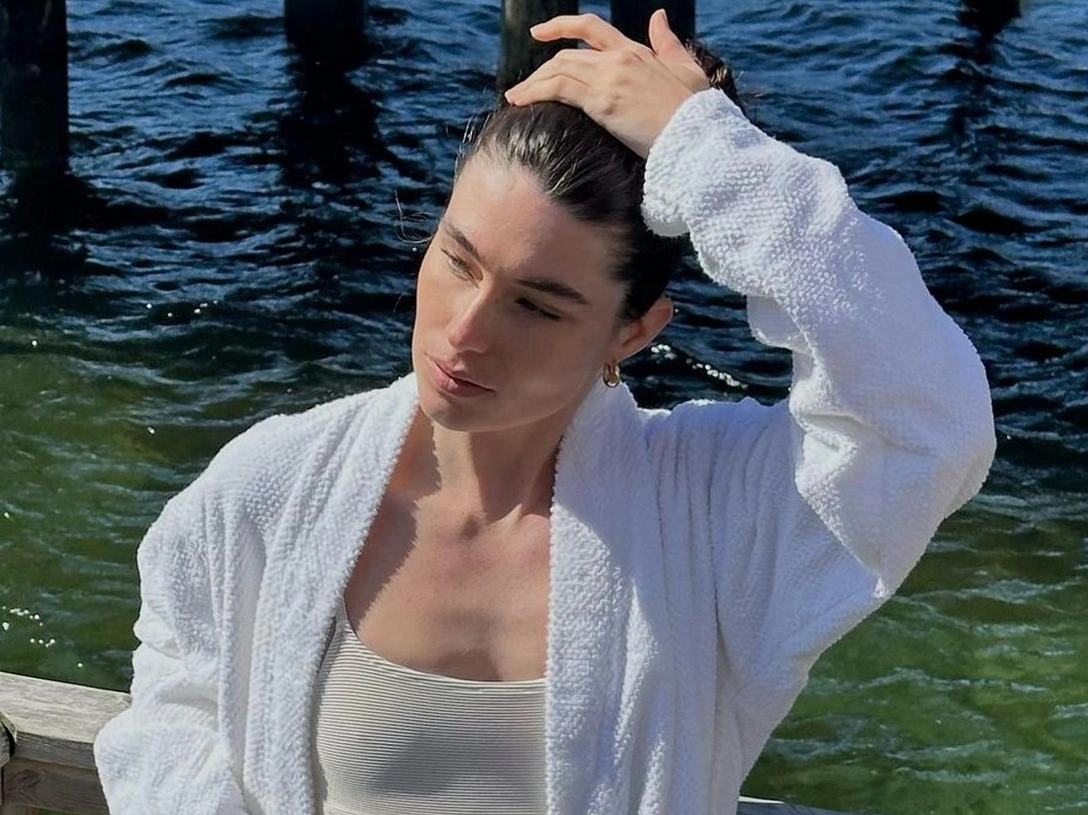 Увлажняющие спреи для лица и тела: 10 вариантов, чтобы освежиться в жару | marieclaire.ru