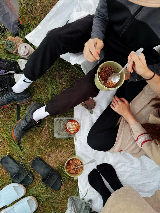 В течение всего крестного хода всех паломников кормит полевая кухня | Источник: Серафима Рыбалова