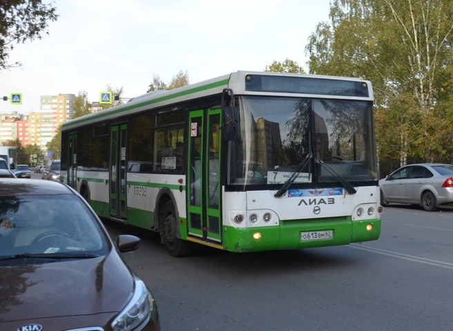 Девушка потеряла сознание в автобусе №7 | ya62.ru