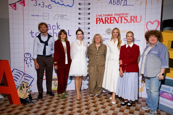 Андрей Чугунов, Светлана Царева, Мария Ипатова, Ирина Дворецкая, Елена Кулецкая, Елена Шкулева, Екатерина Захарова