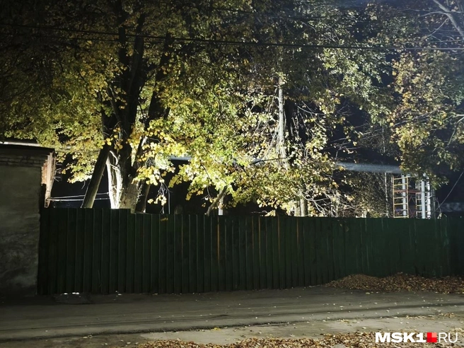 На месте не было видно мигалок или экстренных служб | Источник: Михаил Мечев / MSK1.RU