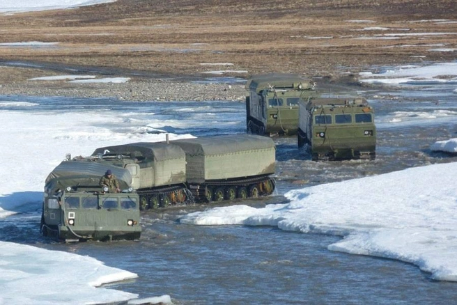 Арктическая экспедиция Северного флота по острову Южный архипелага Новая Земля в 2018 году | Источник: АО «МК «Витязь» / Vk.com