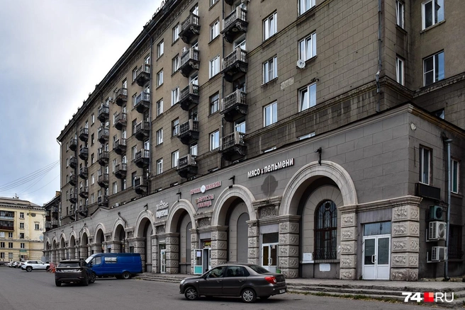 Магнитогорск в смысле архитектуры — это не попса и даже не хард-рок. Это хеви-метал. Он не пытается понравиться. Его задача — доминировать | Источник: Артем Краснов