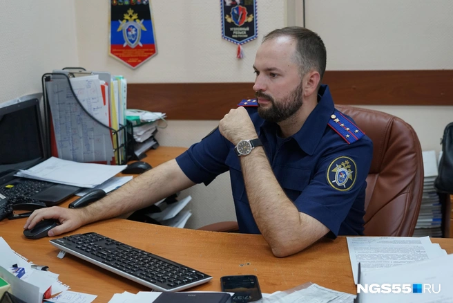 Дмитрий Бондарев сильно переживает из-за преступлений, совершенных против детей | Источник: Тамара Башаева / NGS55.RU