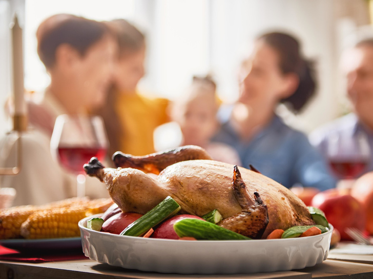 Фигуре не навредит: 8 способов сделать праздничный ужин здоровым (и не потерять во вкусе)