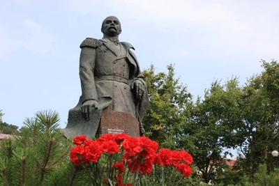 В Корсакове у Муравьёвского поста зажгли огонь памяти