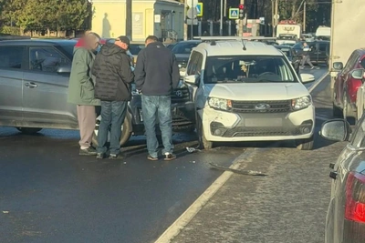 В Туле на Первомайской произошло крупное ДТП