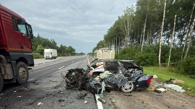 Появились подробности жесткой аварии на М-1 в Подмосковье | Источник: Подмосковная полиция / T.me