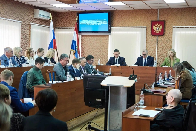 Пленарное заседание городской думы | Источник: Город Сызрань / Vk.ru