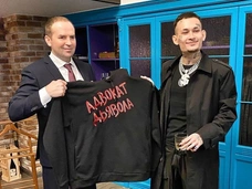 Деньги вперед: Моргенштерн подарил своему адвокату автомобиль за 14 миллионов рублей