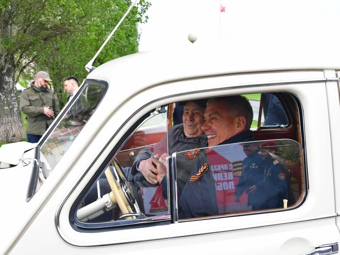 «Минтимер Шарипович сидел счастливый»: Метшин — о том, как прошло празднование Дня Победы