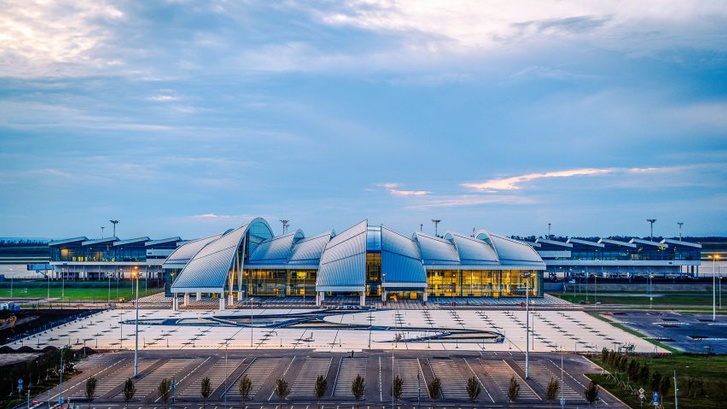 Новый аэропорт в Ростове-на-Дону (фото 0)