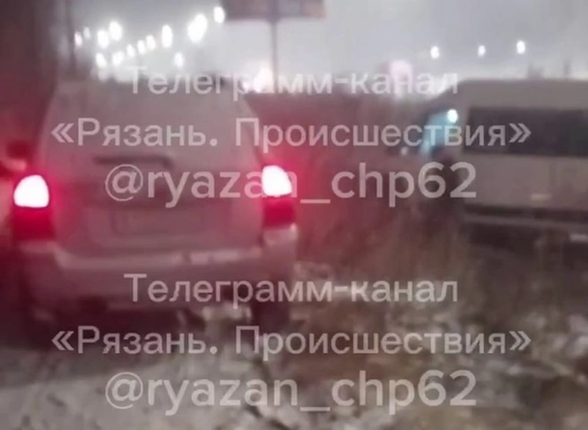 В ДТП с маршруткой на Ряжском шоссе никто не пострадал | ya62.ru