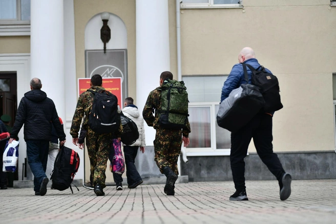 Документ прокомментировал депутат Госдумы из Свердловской области. По его мнению, новая волна мобилизации вряд ли ожидается | Источник: Дмитрий Емельянов / E1.RU