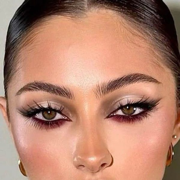 макияж на новый год 2026, новогодний макияж 2026, новогодний макияж, макияж на новый год, легкий макияж на новый год, какой макияж на новый год, новогодняя косметика | Источник: Pinterest