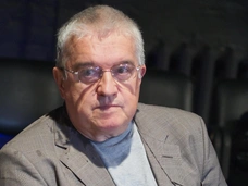 Михаил Филиппов: бросил дочь Андропова ради Гундаревой, а похоронив актрису, обрел счастье с молодой коллегой