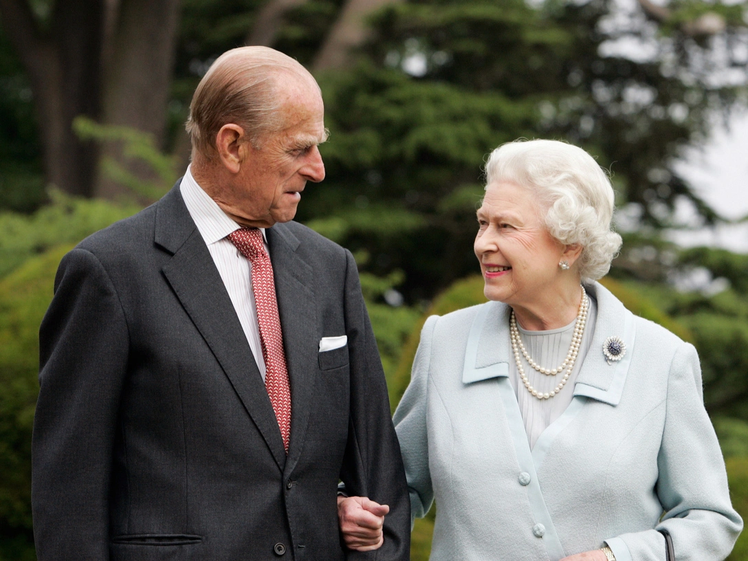 Ее Величество и герцог Эдинбурский, 18 ноября 2007 | marieclaire.ru