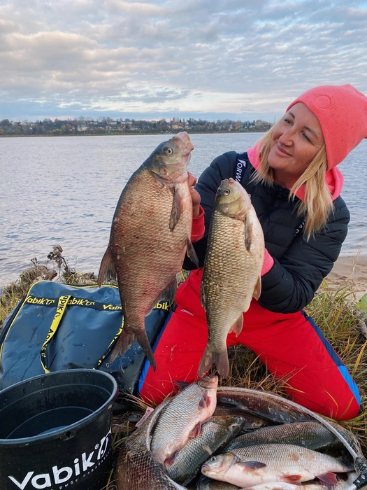 Сначала близкие не понимали Эльвиру, но сейчас поддерживают ее в любви к рыбалке | Источник: Эльвира Касатова