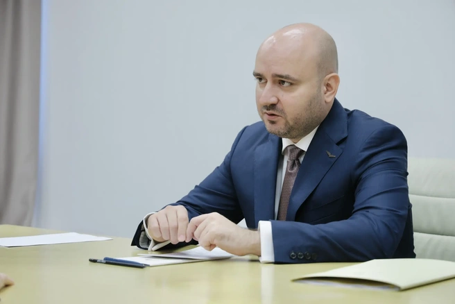 Глава региона рассказал, что поддержат и сотрудников склада, и селлеров | Источник: Вячеслав Федорищев / МАХ