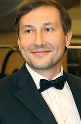 Николай Лебедев, сценарист, режиссер, лауреат Государственной премии России и многих кинопремий за фильм «Звезда» (2002). Среди других картин – «Змеиный источник» (1997) и «Волкодав» (2006).