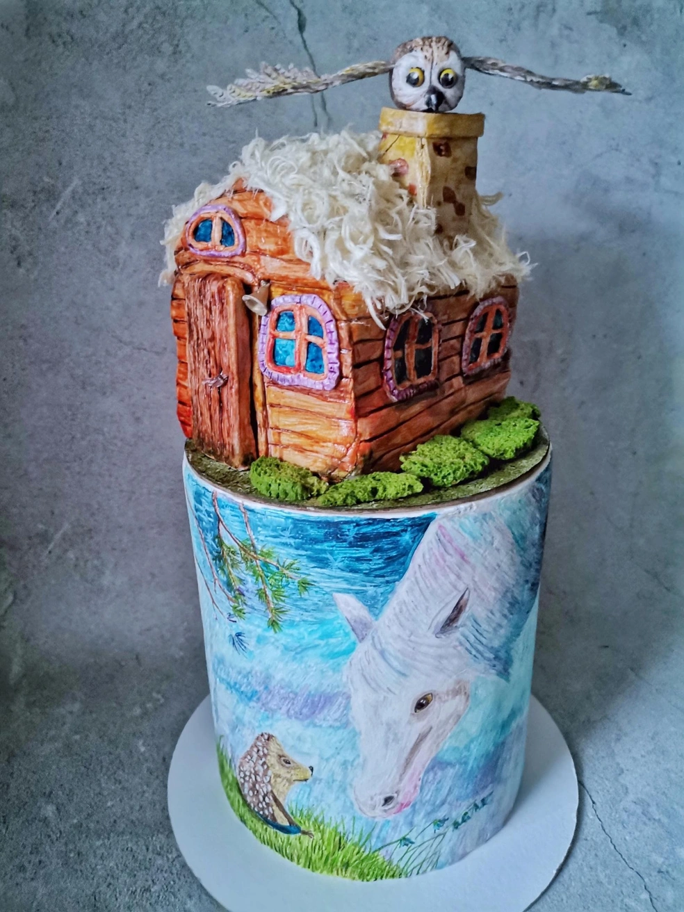 Такие необычные торты создает Мария | Источник: Мария Воробьева
