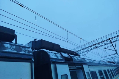 Движение поездов на МЦД-2 остановилось из-за неисправности