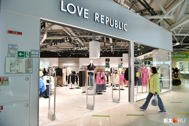 Российские бренды заняли места закрывшихся магазинов, но не везде | Источник: Артем Устюжанин / E1.RU