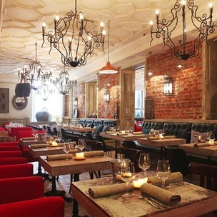 Новый год в ресторане: 5 сценариев, которые заставят поверить в чудо