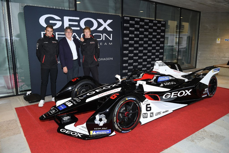 Команда Geox Dragon представила новый болид Penske EV-4 на 6-й сезон Formula E