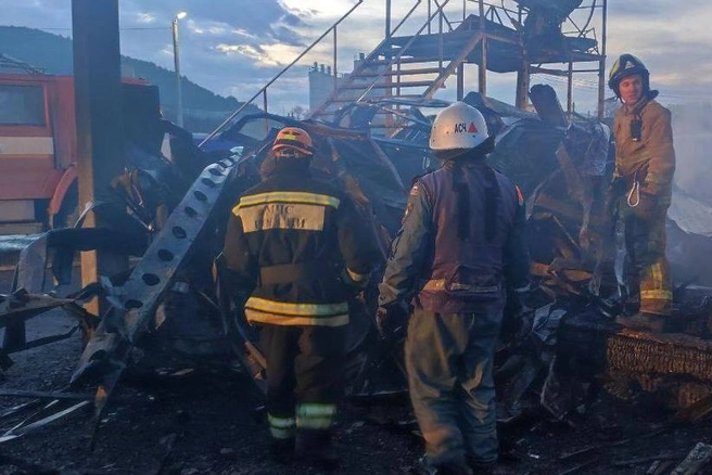 Число погибших при пожаре на строительстве трассы «Таврида» в Севастополе увеличилось | Источник: mchs.gov.ru
