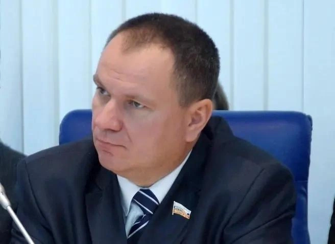 Экс-чиновнику предъявлено обвинение по двум статьям | Источник: Дмитрий Литвинов / Vk.com