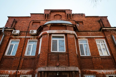 Архитектурный квиз для омичей: угадай здание по фрагменту