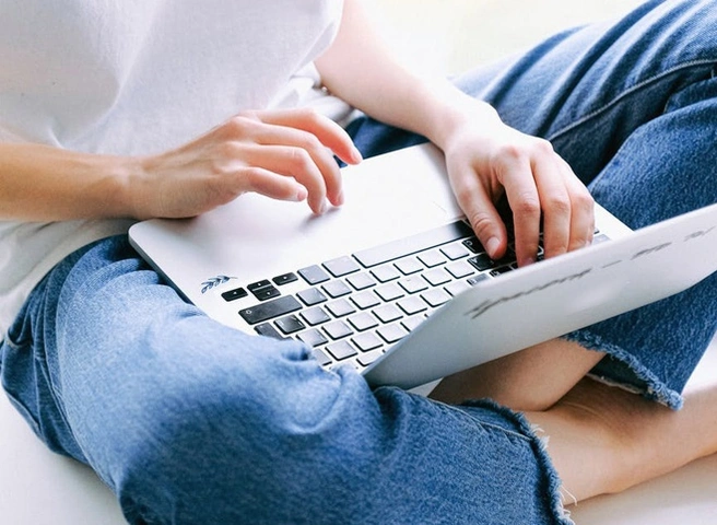Платформа OnlyFans откажется от порно-контента из-за давления платежных систем | ya62.ru