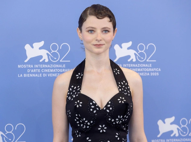 Актриса Томасин Маккензи сыграет великую Одри Хэпберн в фильме о дружбе актрисы и великого дизайнера Живанши. Кто эта юная звезда, которой доверили сыграть легенду?