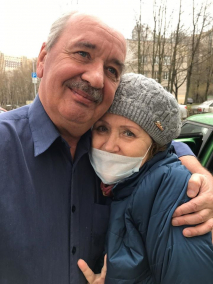 Петербурженка с тяжелой пневмонией и COVID-19 после двух недель на ИВЛ отправила своим спасителям торт