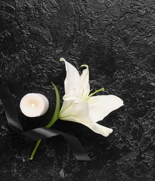 Знаменитости, которые умерли в ноябре 2025 года, а вы даже и не подозреваете