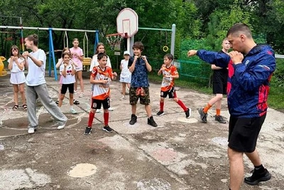 Летние «Зарядки с чемпионом» стартовали в Благовещенске