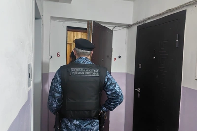 Приставы помогли бывшим супругам разделить квартиру