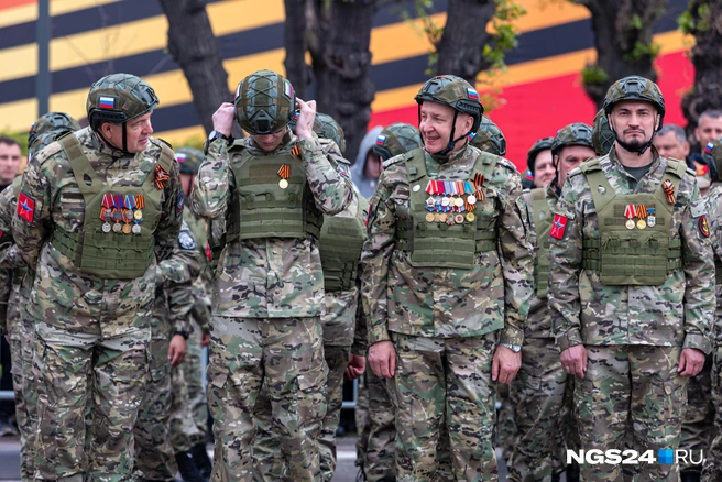 Перед началом нужно поправить шлем | Источник: Мария Ленц / NGS24.RU