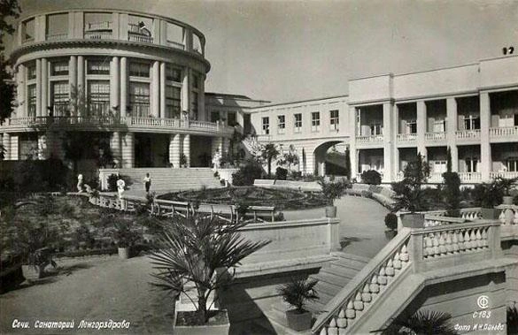 Таким был санаторий в лучшие его годы  | Источник: arch-sochi.ru