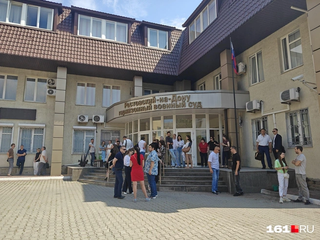 Ожидать пришлось до 11 часов утра | Источник: Сабина Бондарь / 161.RU